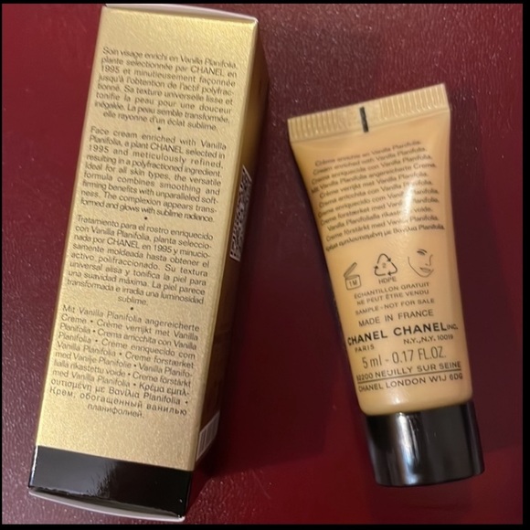 Authentic Chanel Sublimage La Creme Ultimate Cream - Picture 2 of 2